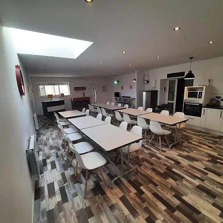 De La Mariee A 7mn Du Puy Du F0u Chambretaud