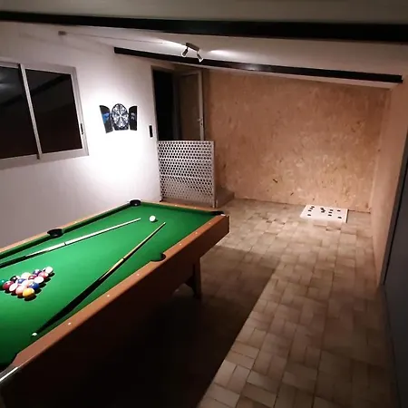 Gæstehus De La Mariee A 7mn Du Puy Du F0u