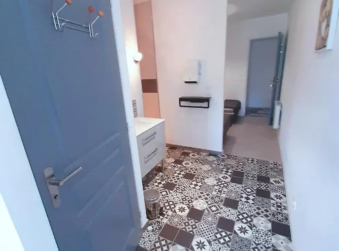 De La Mariee A 7mn Du Puy Du F0u بيت ضيافة 3*